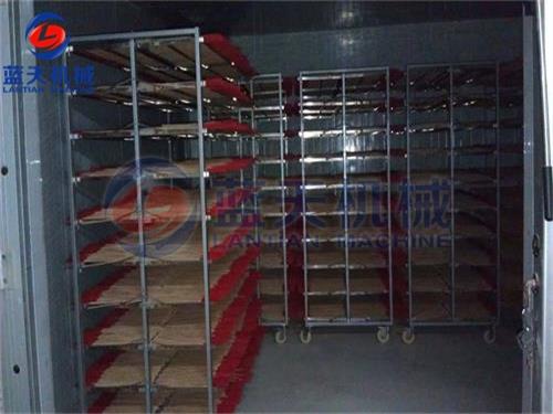 河北佛香烘干機(jī)烘干現(xiàn)場(chǎng)